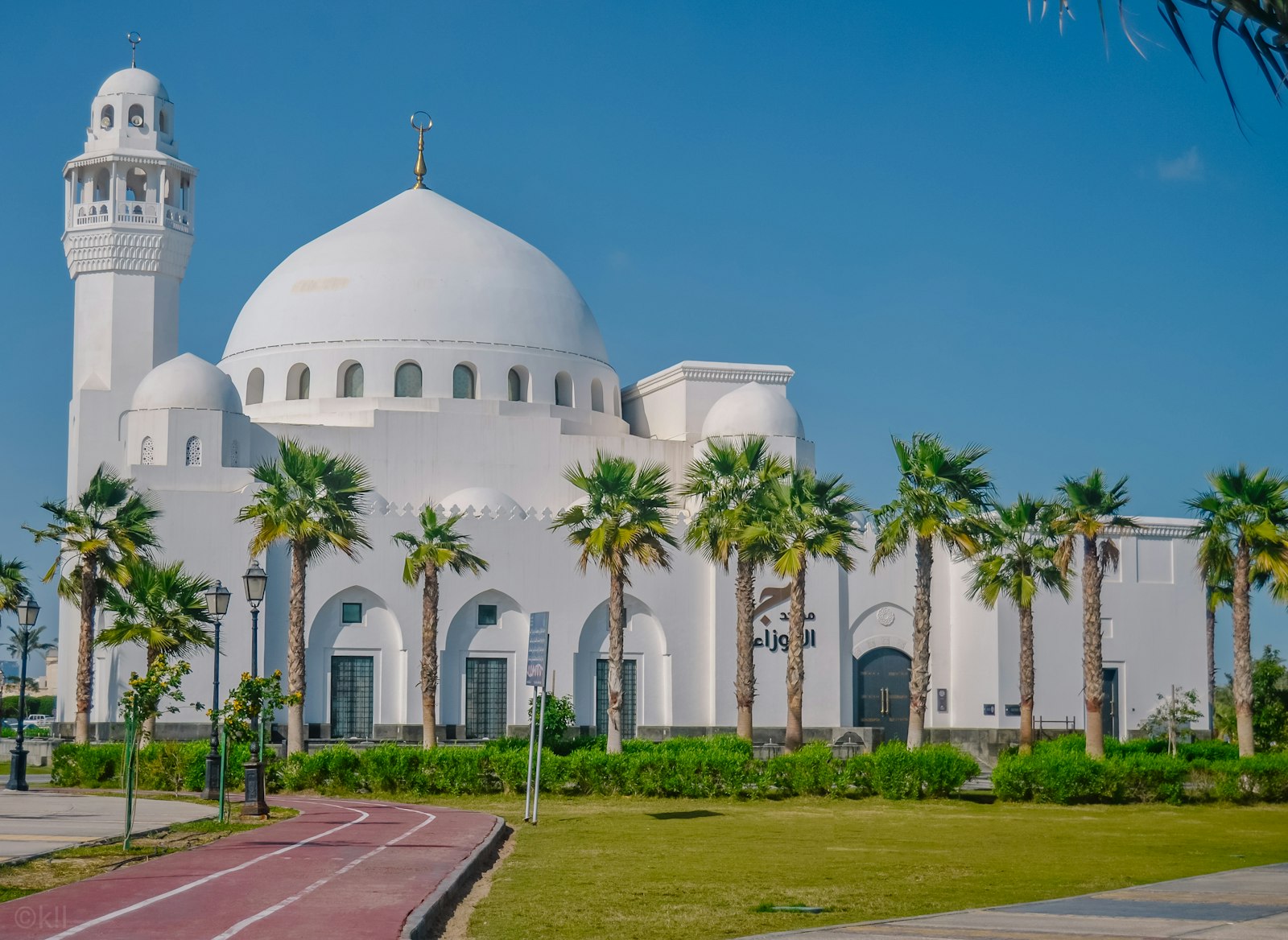 Beach Clubs Near Palm Jebel Ali Dubai 2026 — Resident & Visitor Guide