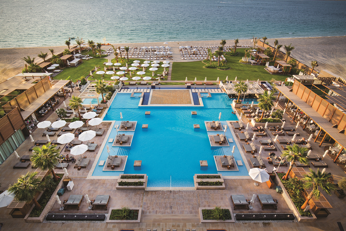 Best Beach Clubs Monday & Tuesday Deals Dubai 2026 | Quietest Days