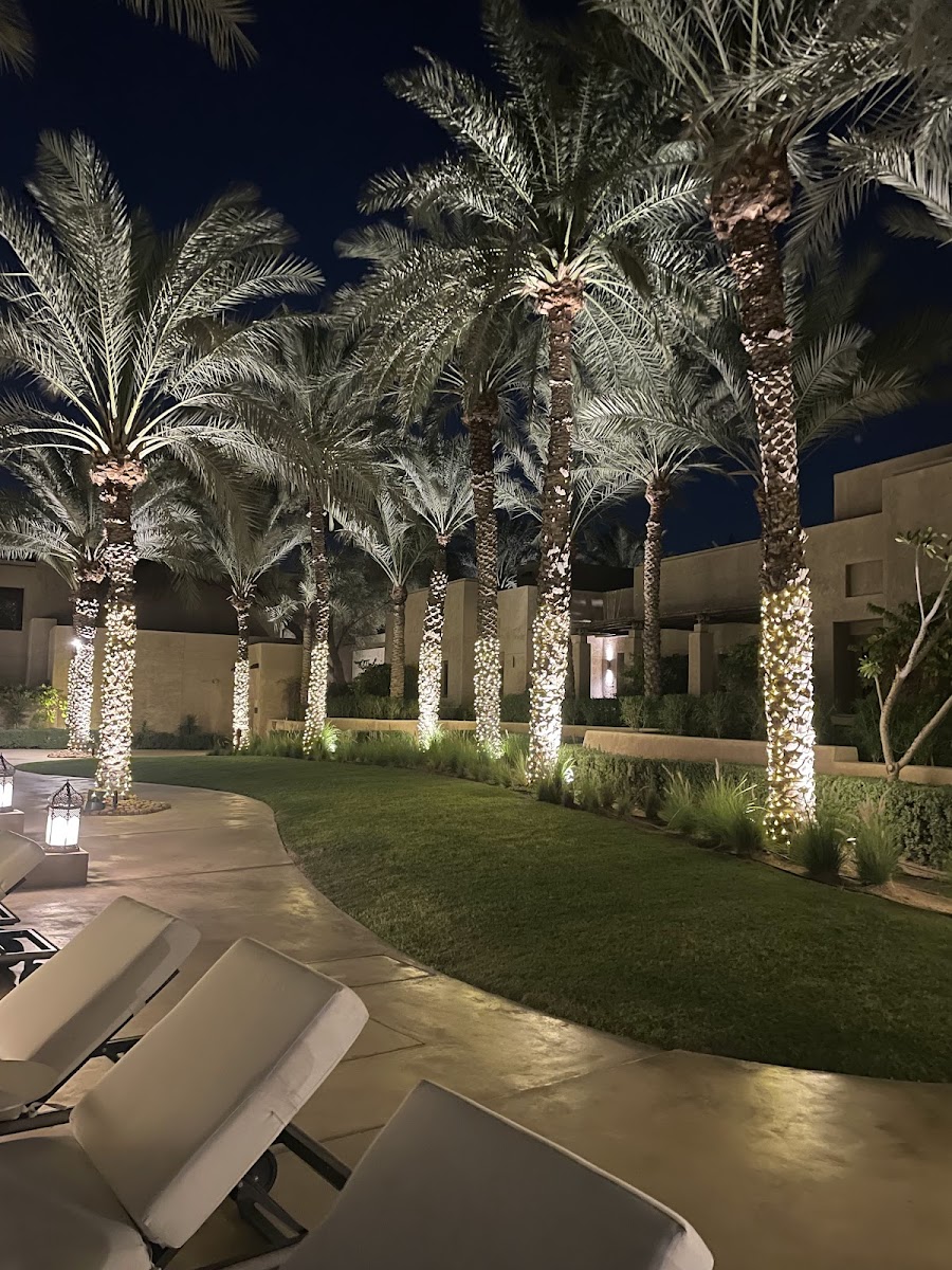 Bab Al Shams Pool Dubai — 🏜️