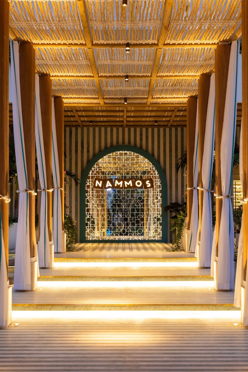 AURA Skypool Dubai — 360° view with Palm Jumeirah visible from pool —