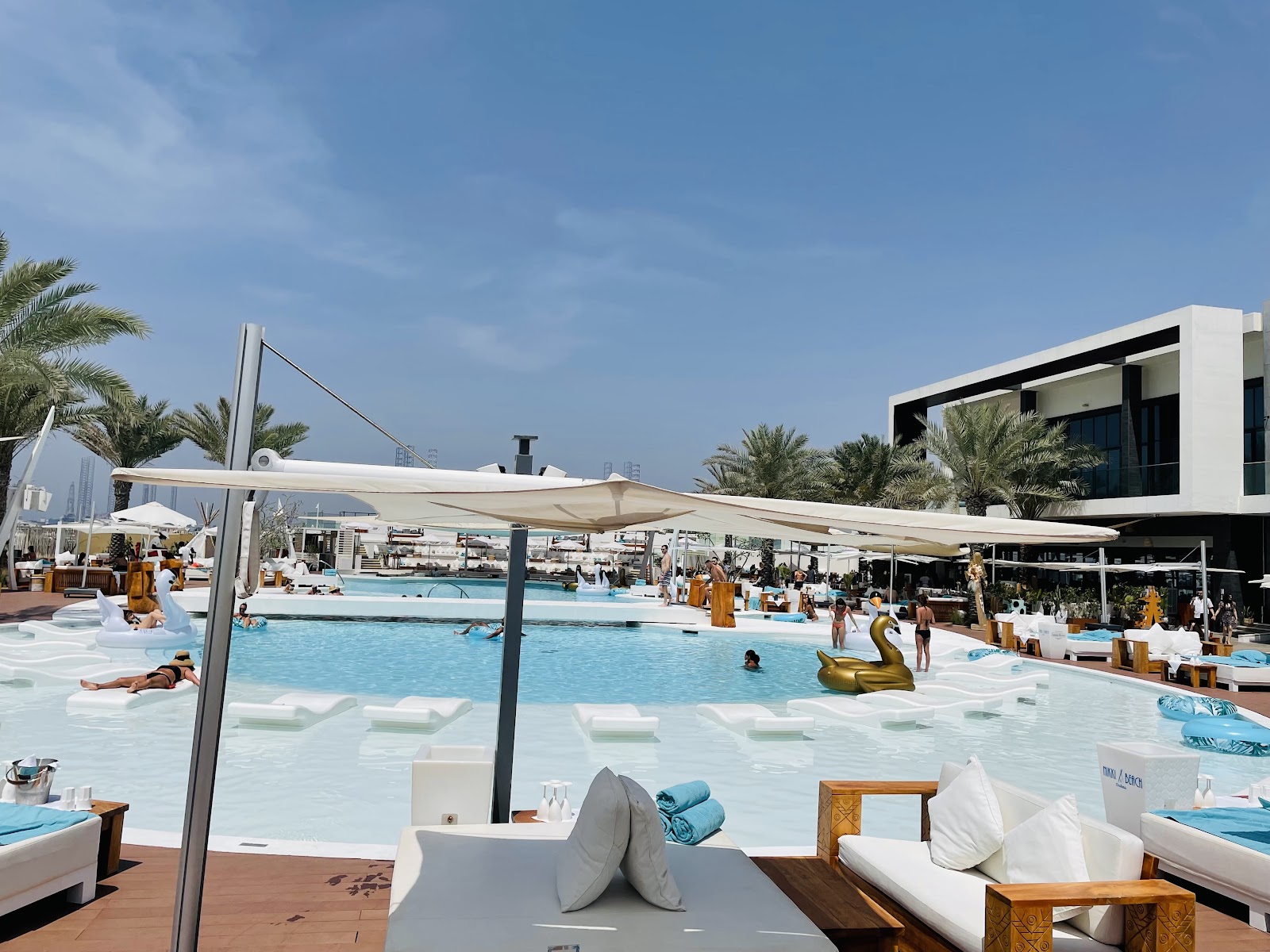 White Beach Atlantis The Palm Dubai — iconic private beach club with white sand and Gulf views at Atlantis