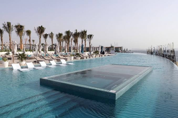 Best beach clubs Dubai 2026 — luxury pool and private beach ranking