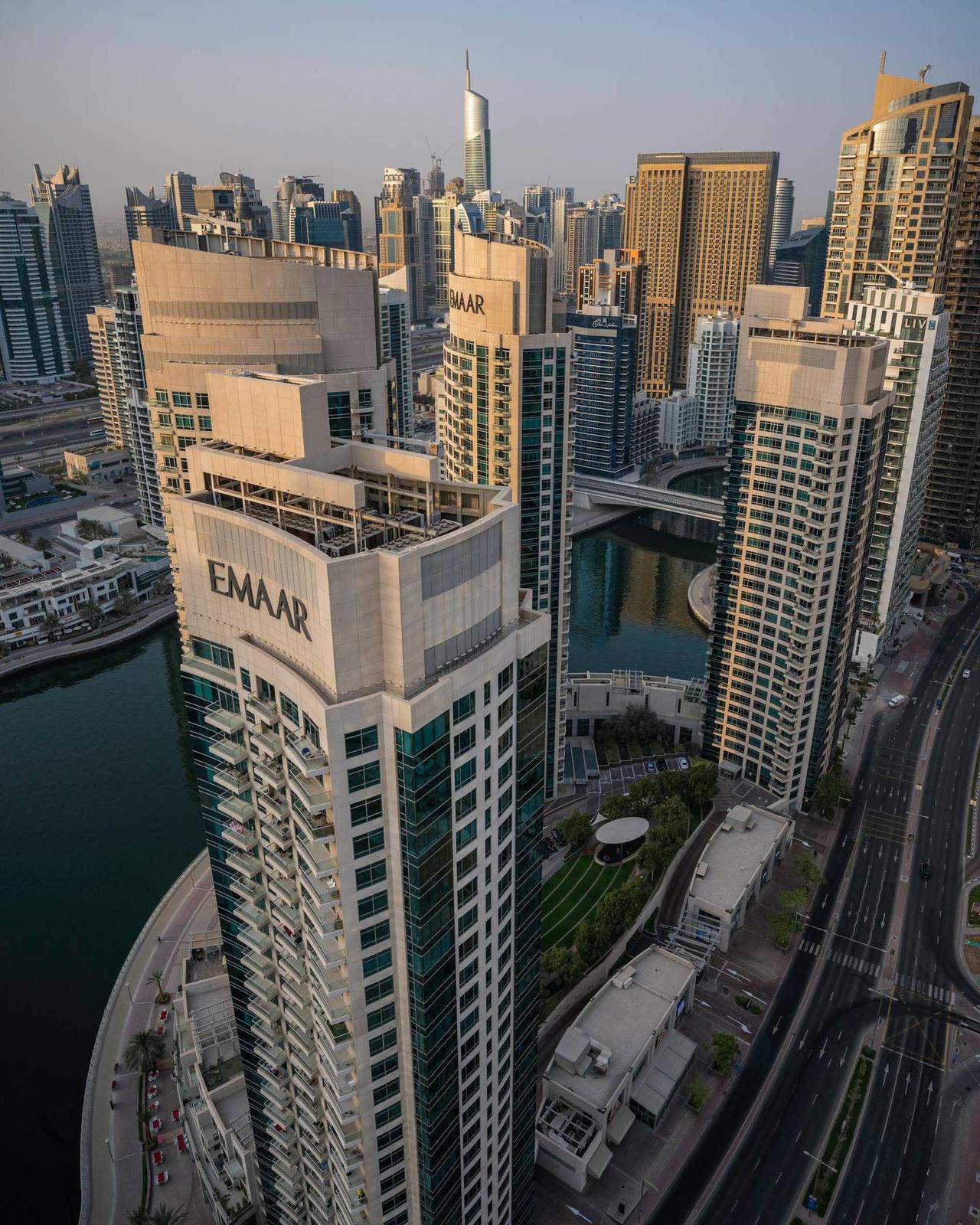 Deep Dive Dubai: The World's Deepest Pool Guide